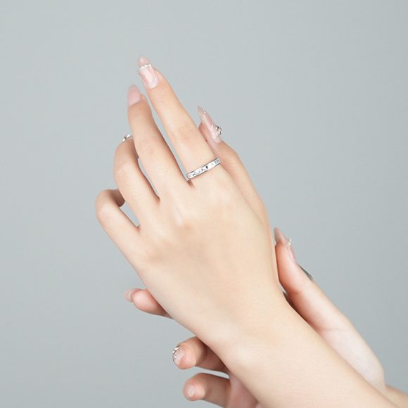 Small Design Adjustable Ring With Opening - Image 2