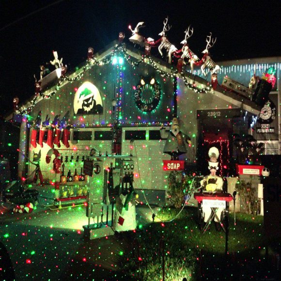 Christmas Laser Projector 8 Patterns LED Lights With Remote - Image 2