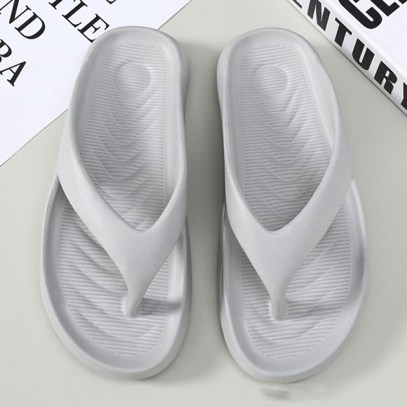 Lightweight Men's Classic Stylish Flip-flops - Image 2