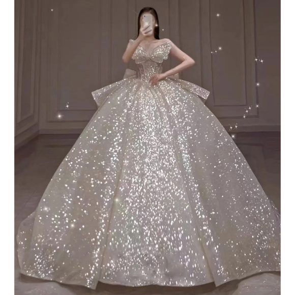 One-shoulder High-quality Long Trailing Heavy Industry Retro Wedding Dress - Image 4
