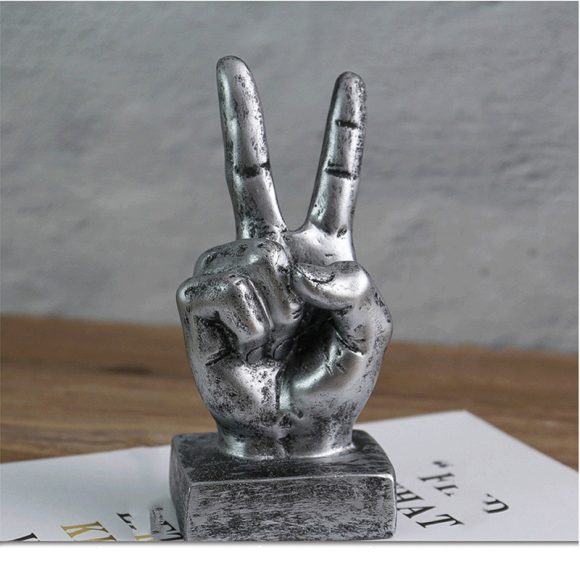 Resin gesture ornaments - Image 7