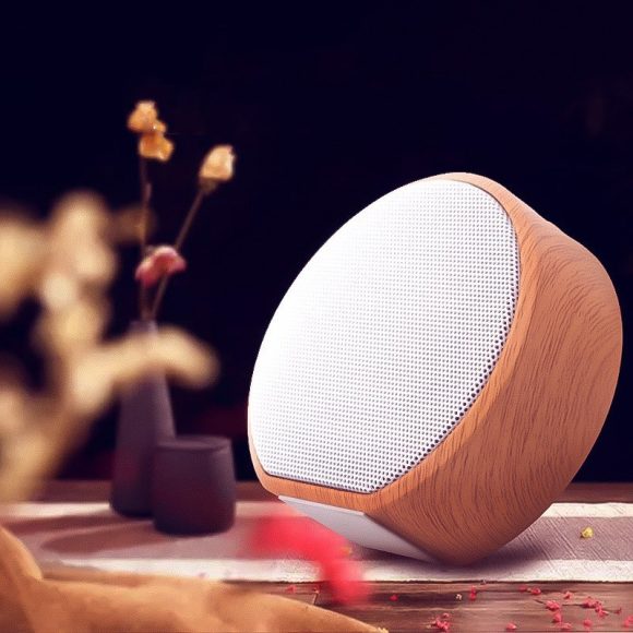 Wood grain bluetooth speaker - Image 2