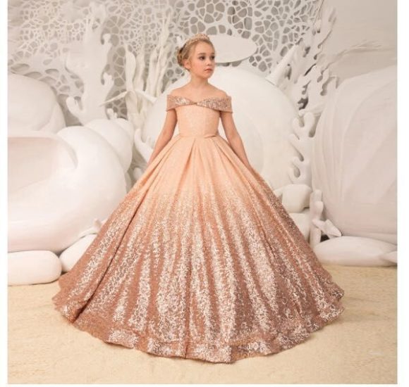 Girls long tail dress - Image 7