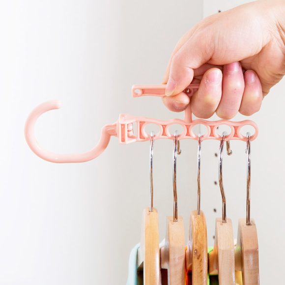 Revolving wardrobe hanger - Image 4