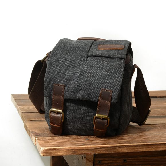 One-shoulder retro camera bag waterproof camera bag - Image 7