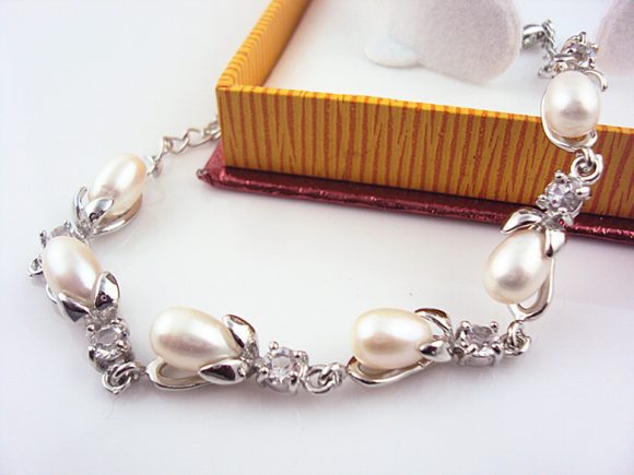 Freshwater pearl bracelet - Image 2