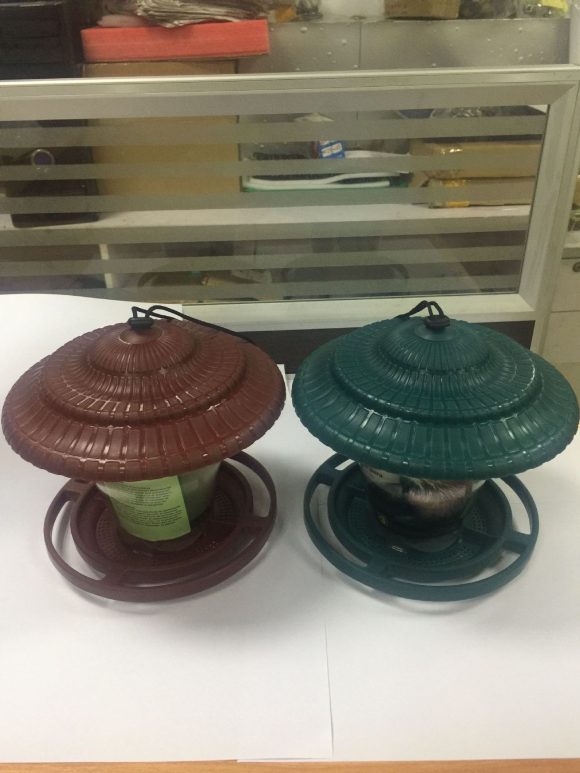 Plastic transparent bird feeder - Image 2