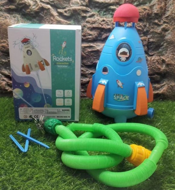Kids Space Rocket Sprinkler Spinner - Image 2