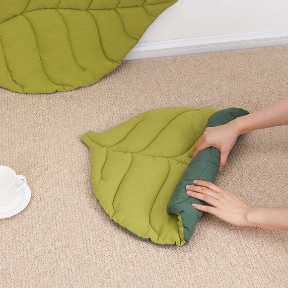 Leaf Shape Soft Dog Bed Mat Soft Crate Pad Machine Washable Mattress for Large Medium Small Dogs and Cats Kennel Pad - Image 5