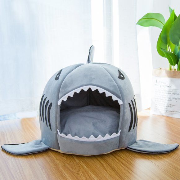 Creative Dual-Purpose Shark Pet Bed Small Dogs And Cats Warm Pet Bed - Image 2