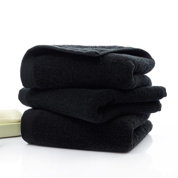 21 strands of black cotton towels - Image 6
