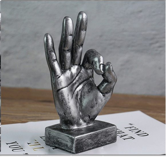 Resin gesture ornaments - Image 10
