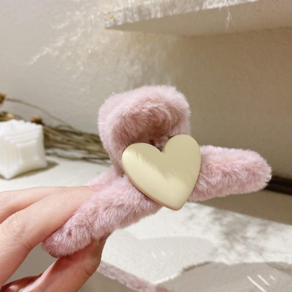 Korea Dongdaemun Love Plush Autumn Winter Grab Clip - Image 6