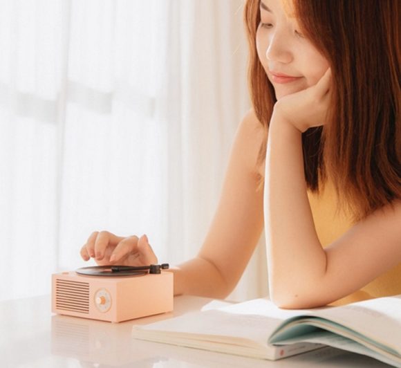 Retro Vinyl Wireless Bluetooth Small Sound Speaker - Image 2