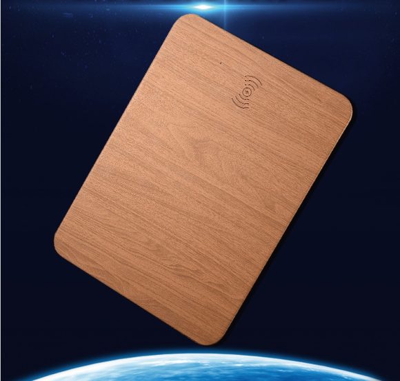 Wooden wireless charger - Image 6