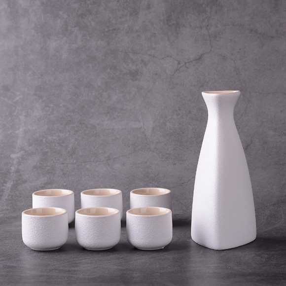 Sakura vintage sake set - Image 4