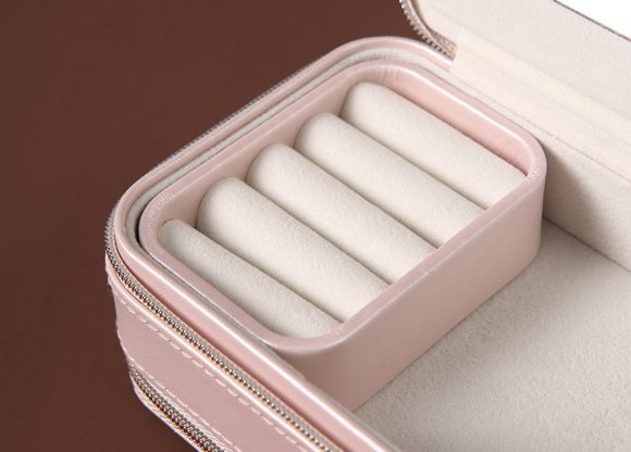 Portable travel jewelry box - Image 4