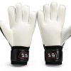 Football goalkeeper gloves - Image 3