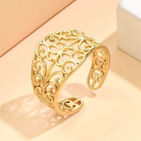 Elegant Court Retro Style Hollow Pattern Open Stainless Steel Ring For Women - Image 3