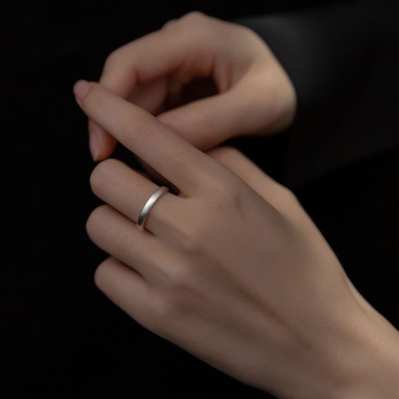 Korean Simple Creative Brushed Frosted Couple Ring - Image 4