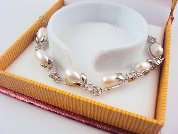 Freshwater pearl bracelet - Image 4