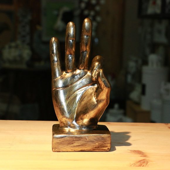 Resin gesture ornaments - Image 8