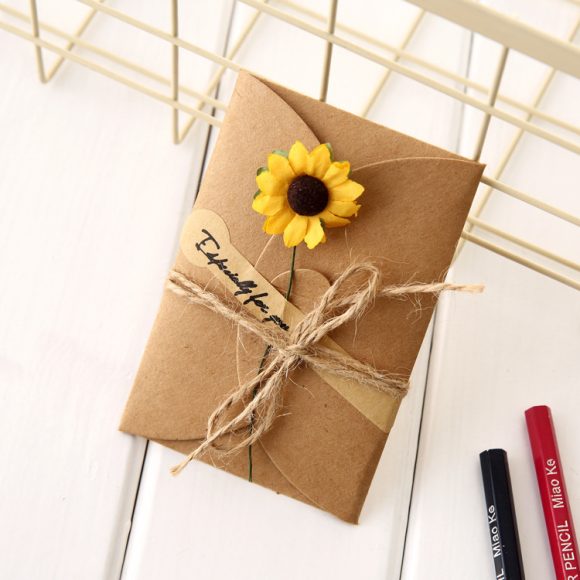 Creative kraft dried flower greeting card - Image 8