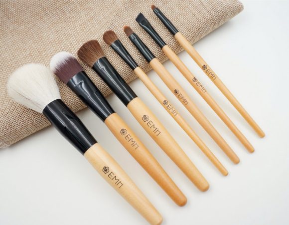 Bobbi Brown makeup brush 7 Mycoplasma wood animal hair cosmetic brush belt leather Makeup Kit spot - Image 3