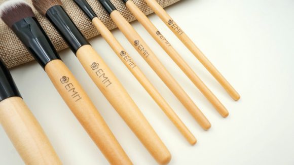 Bobbi Brown makeup brush 7 Mycoplasma wood animal hair cosmetic brush belt leather Makeup Kit spot - Image 4