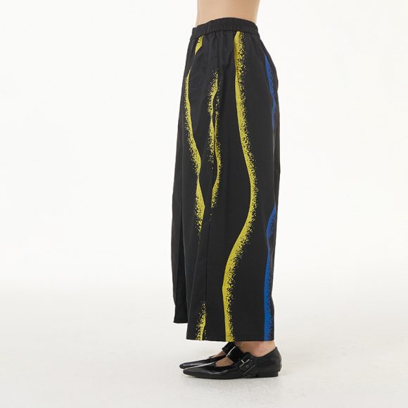 Plus Size Women's Color Striped Printed Pants - Image 2