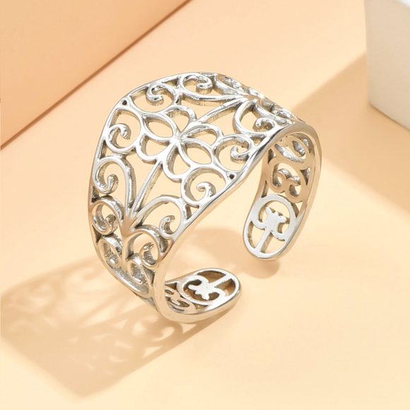 Elegant Court Retro Style Hollow Pattern Open Stainless Steel Ring For Women - Image 5