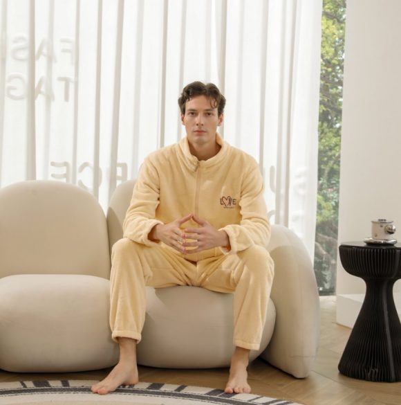 Men's Pajama Velvet Set - Image 3