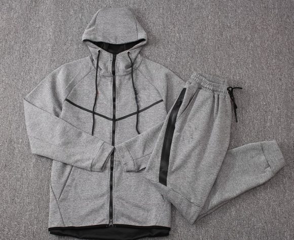 18-19 Manchester City Tracksuit - Image 3