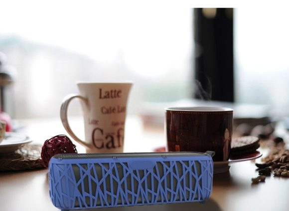 New T61 solar wireless speakers continue 60H environmental friendly solar Bluetooth speakers - Image 4