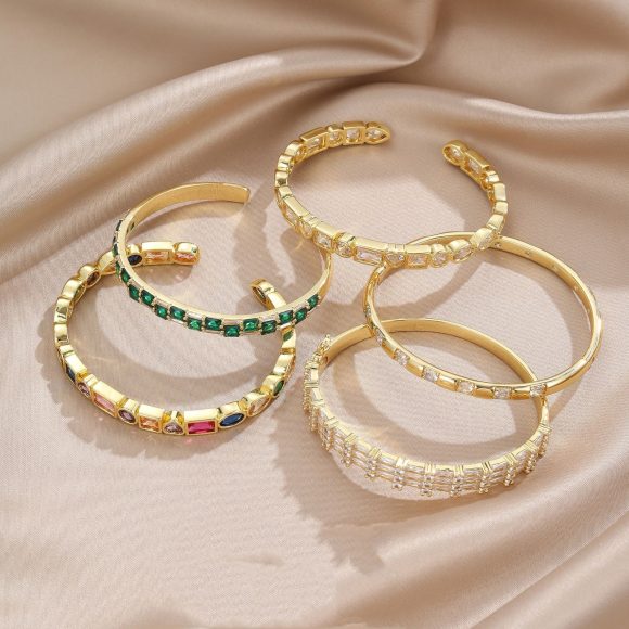 Retro Color Zirconium Ladies' Bracelet - Image 6