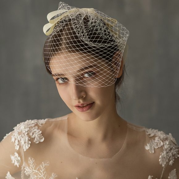European And American White Mesh Bow Veil - Image 4