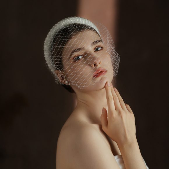 French Hepburn Style Bridal Veil White Vintage Beaded Large Meshed Net Mesh Headband - Image 5
