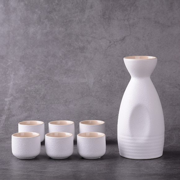 Sakura vintage sake set - Image 5