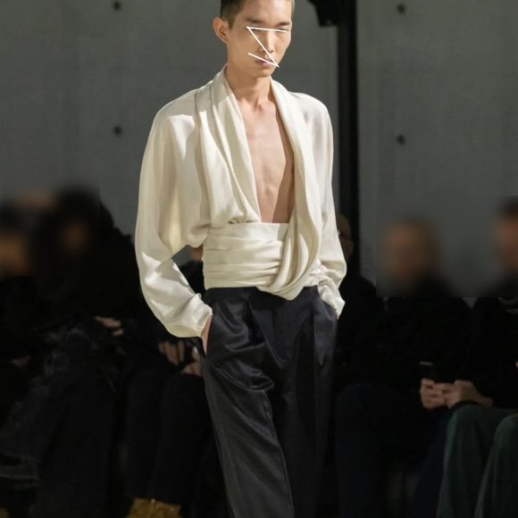French Drape Low-cut Cinched Pleated Long Sleeve Shirt