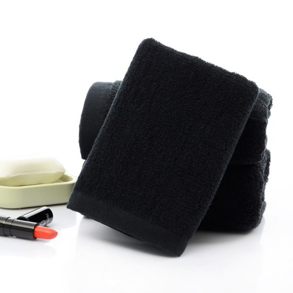 21 strands of black cotton towels - Image 4