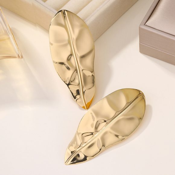 Europe And America Cross Border E-commerce Ornament Exaggerated Alloy Leaf Earrings - Image 5