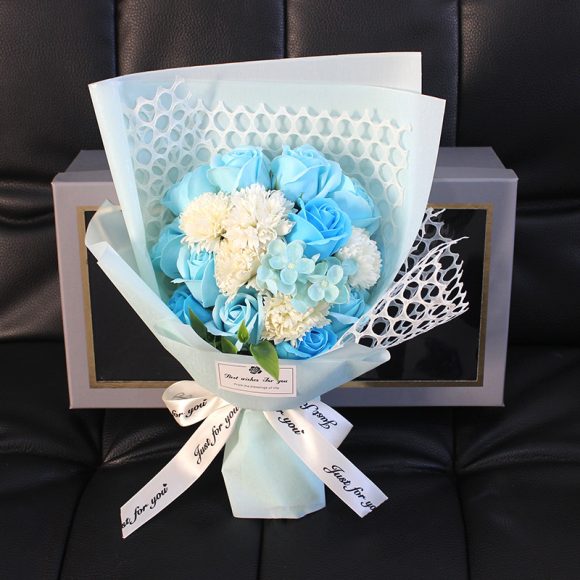 Valentine's Day Gift 19 Rose Soap Bouquet Gift Box - Image 9