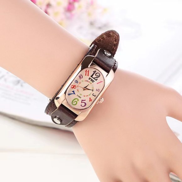 Trendy Vintage Genuine Leather Men's Watch - Image 4