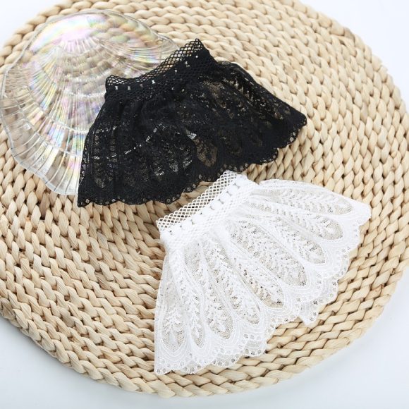 Women's Fashion Personalized Lace Hollow Crocheted Gloves - Image 2