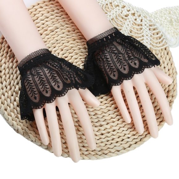 Women's Fashion Personalized Lace Hollow Crocheted Gloves - Image 3