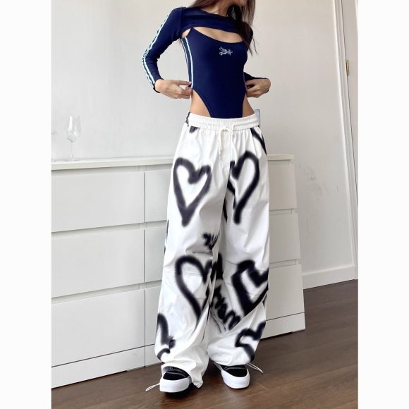 Hip Hop Heart Graffiti Elastic Waist Drawstring Wide Leg Pants - Image 5