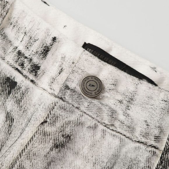 Men's Washed And Worn Jeans - Image 2