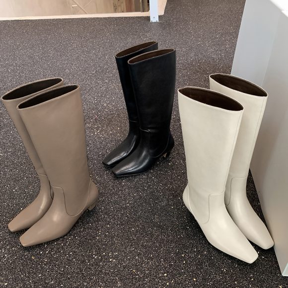 Below The Knee Tall Knight Boots - Image 7