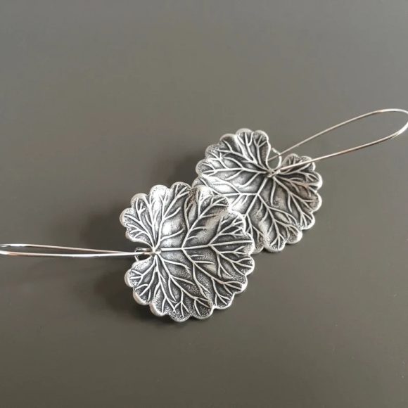 High-grade Earrings Retro Fashion Leaf Earrings - Image 3
