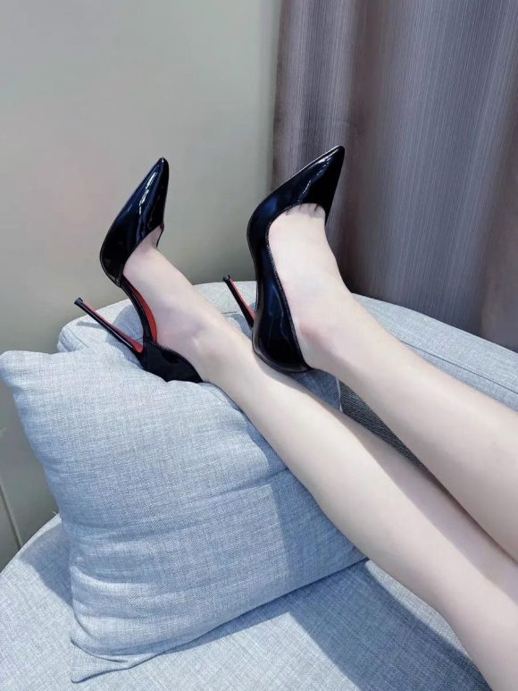 Beautiful Side Empty Red Background Nude High Heels - Image 4